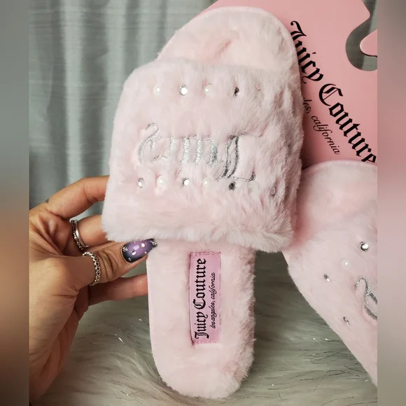 JUICY COUTURE pink gyanna pearl/rhinestone slippers - Picture 3 of 6